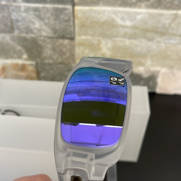 Oakley Crankshaft 60mm Polarized Sunglasses - Picture 15 of 16